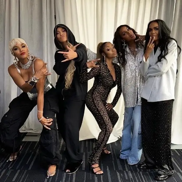 Destiny's Child Reunites: Epic Photo with Beyoncé Breaks the Internet